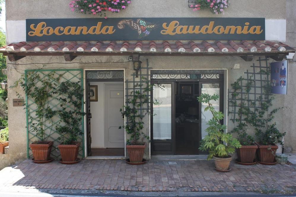 Locanda Laudomia Bed & Breakfast มันชาโน ภายนอก รูปภาพ